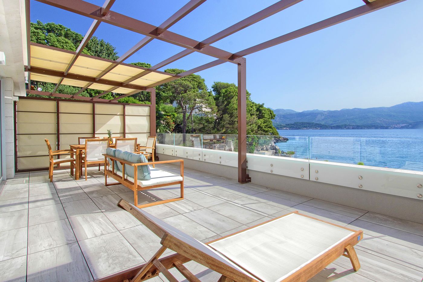 Kalamota-Beach-House-Room-27