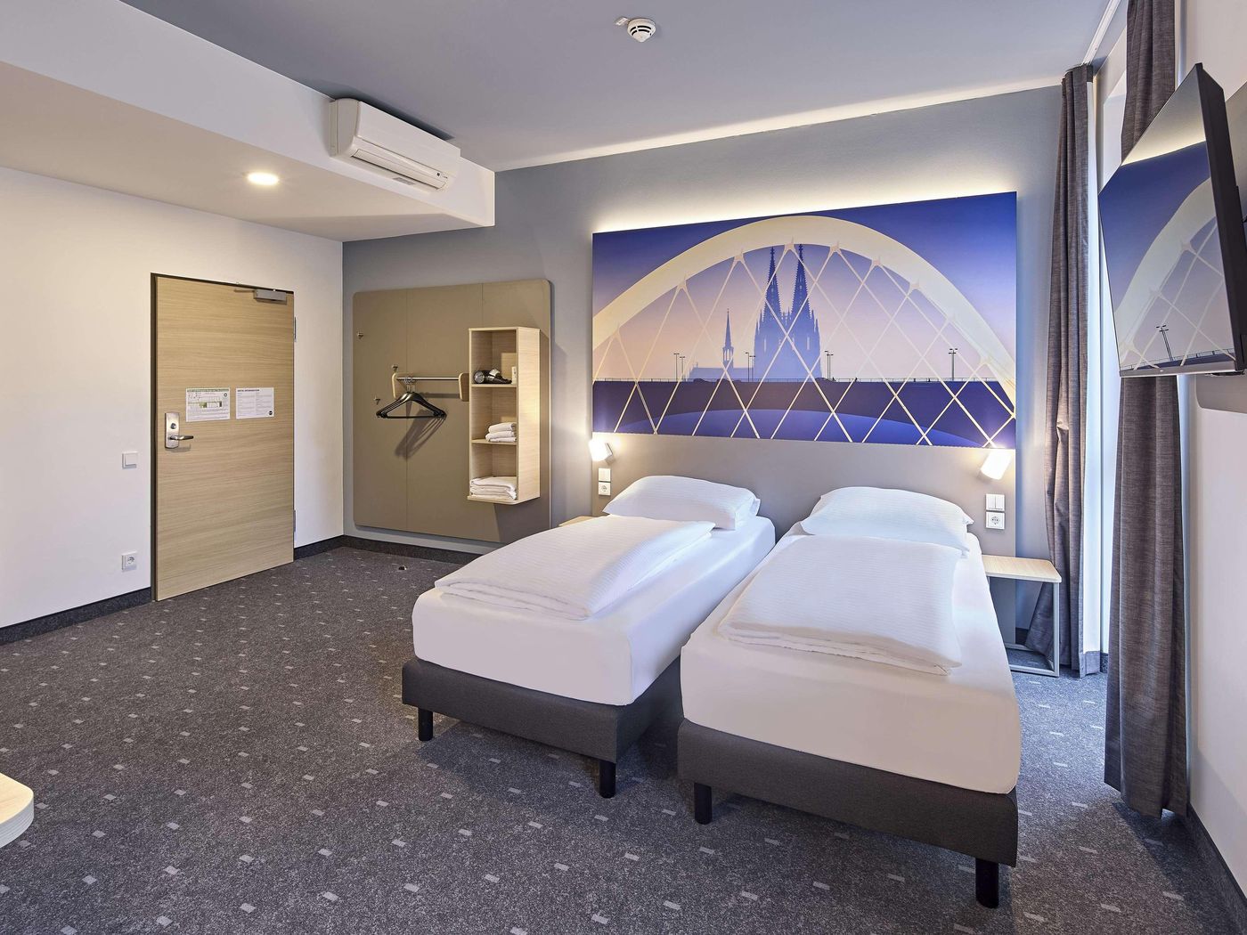 B-B-Hotel-Koln-Messe-Room-10