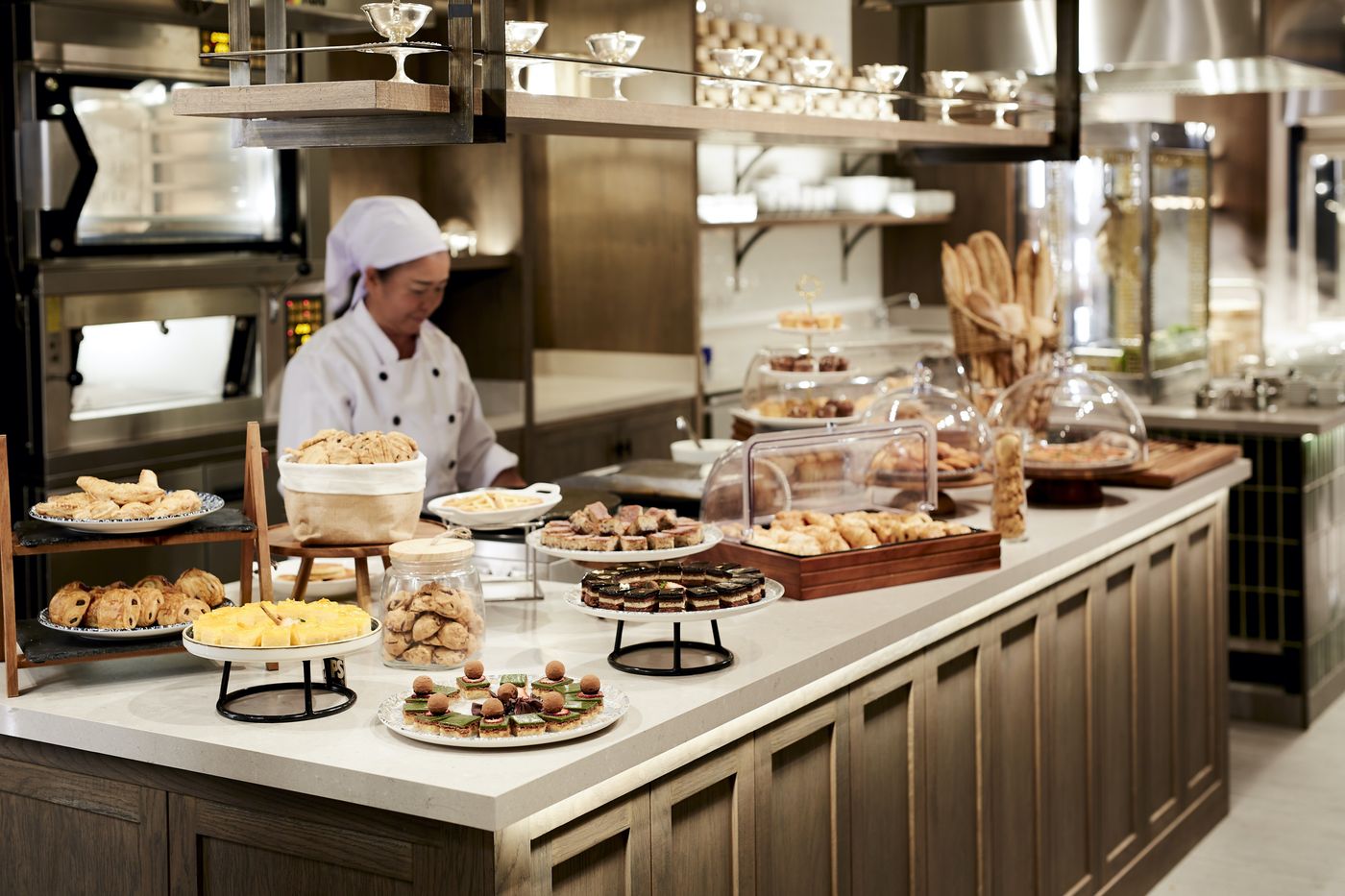 Montien Hotel Surawong