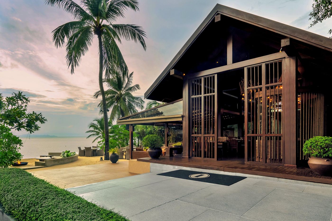 Intercontinental-Hotels-Koh-Samui-Resort-Restaurant-9