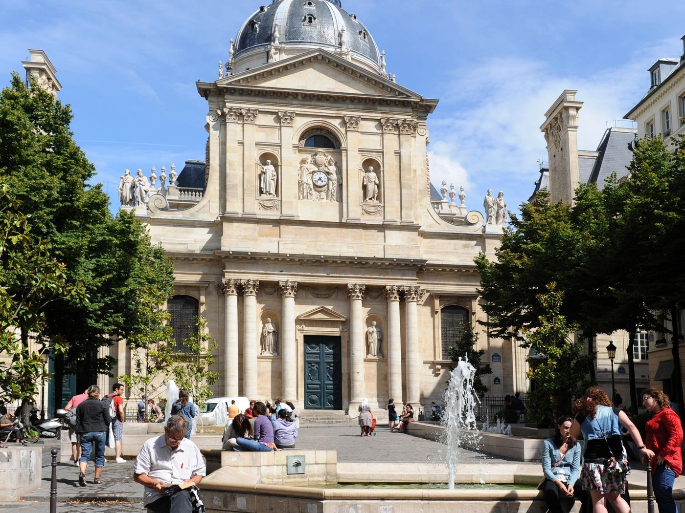 Central-Saint-Germain-Sports-and-Entertainment-30