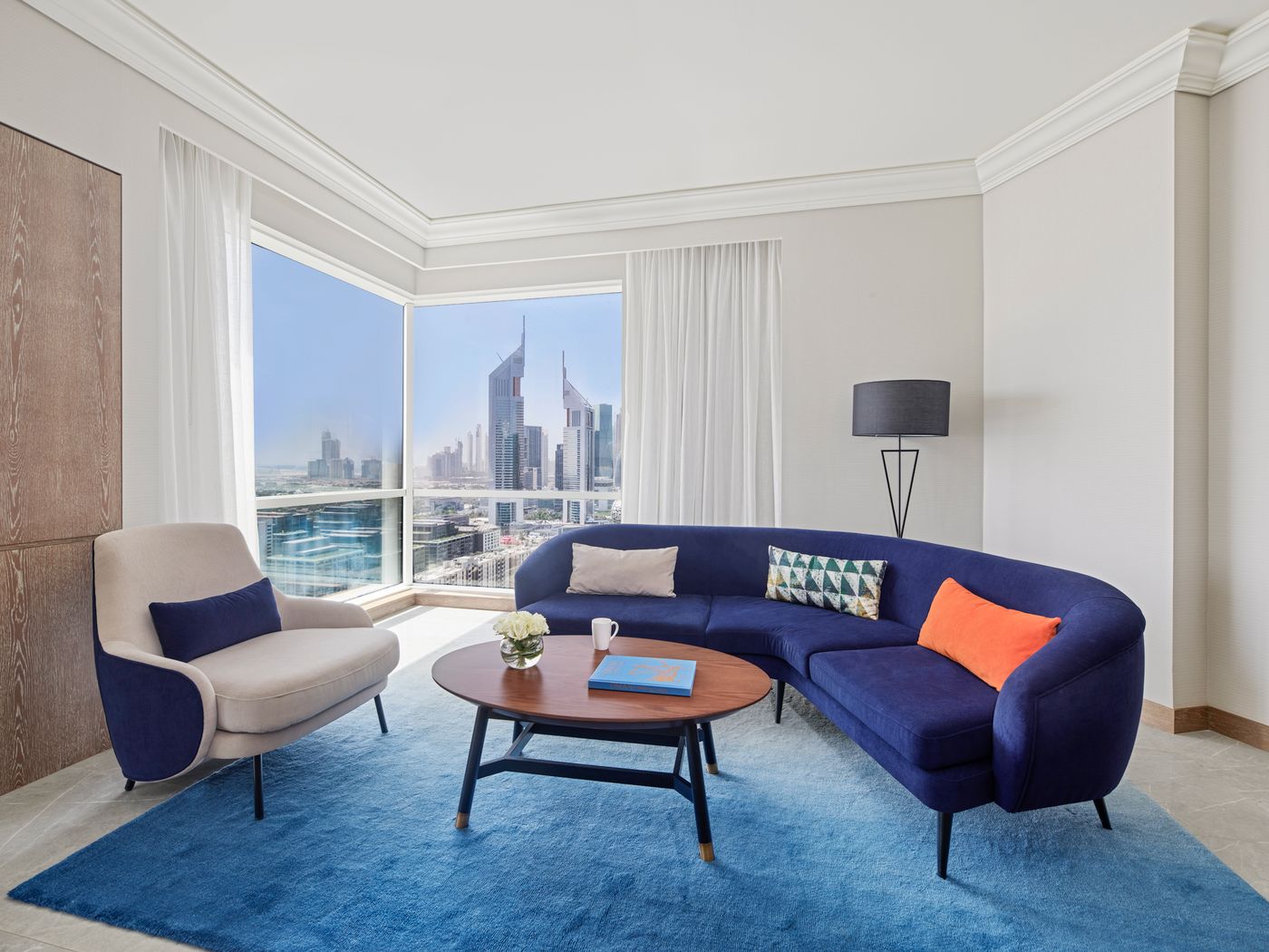 Fairmont-Dubai-Room-12