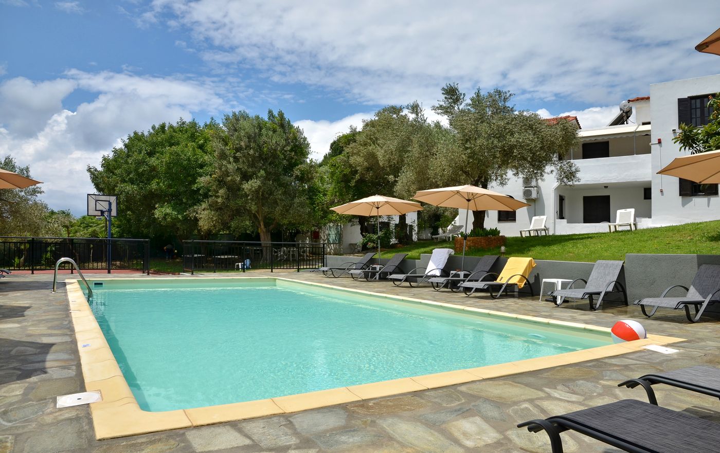 Katerina-Apartments-Pool-3
