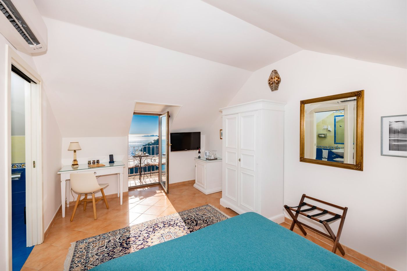 Hotel-Villa-Gabrisa-Room-16