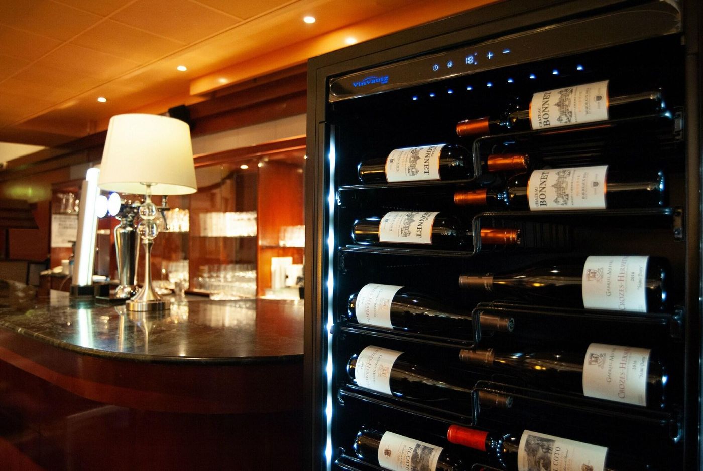 B P International-Hong Kong – China-KOWLOON-Lobby-10