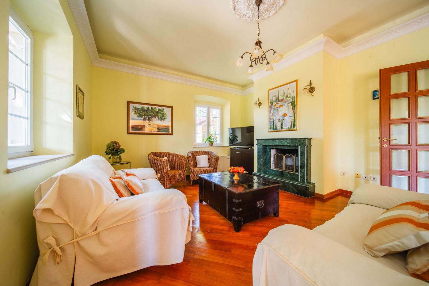 Villa Tereza-Croatia-cilipi-Lobby-9