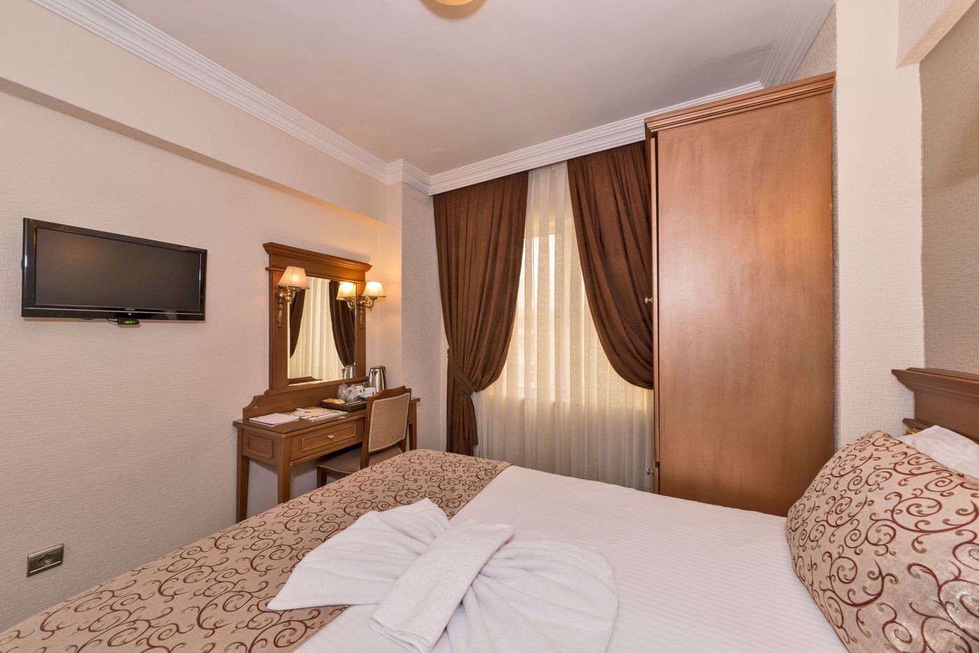 Laleli-Gonen-Hotel-Room-13