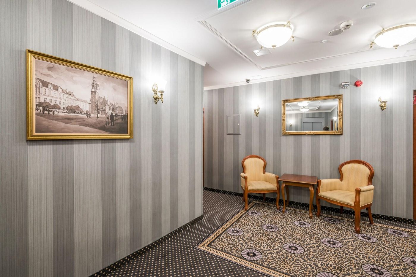 Europejski-Poland-WROCLAW-Lobby-10