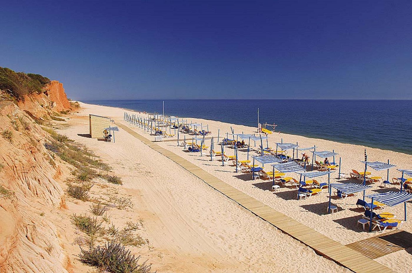 Dona-Filipa-Hotel-Beach-49