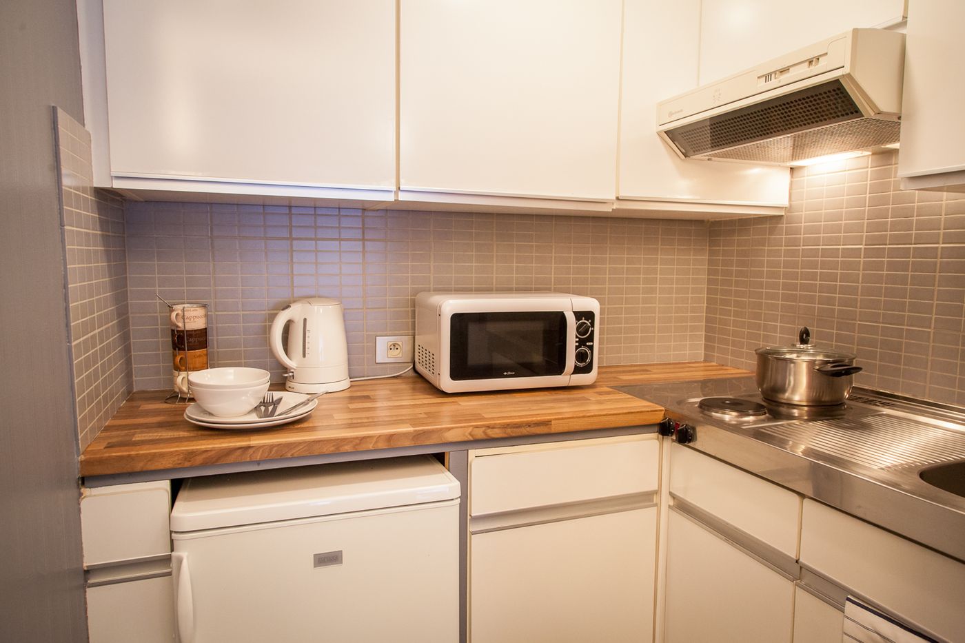 First-Euroflat-Hotel-Room-12