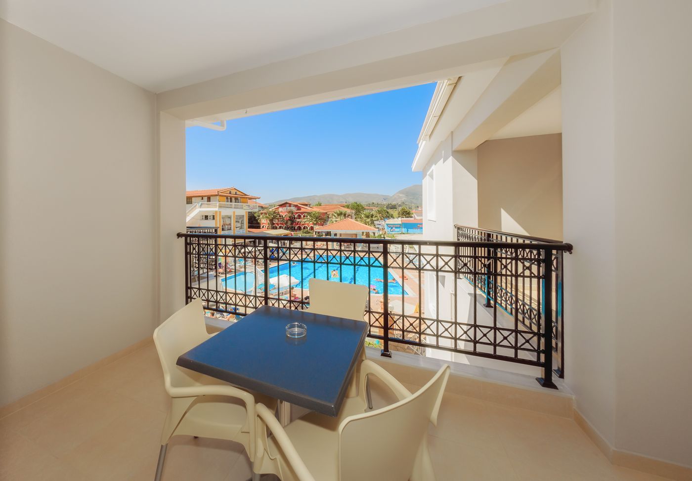 Karras-Hotel-Room-67