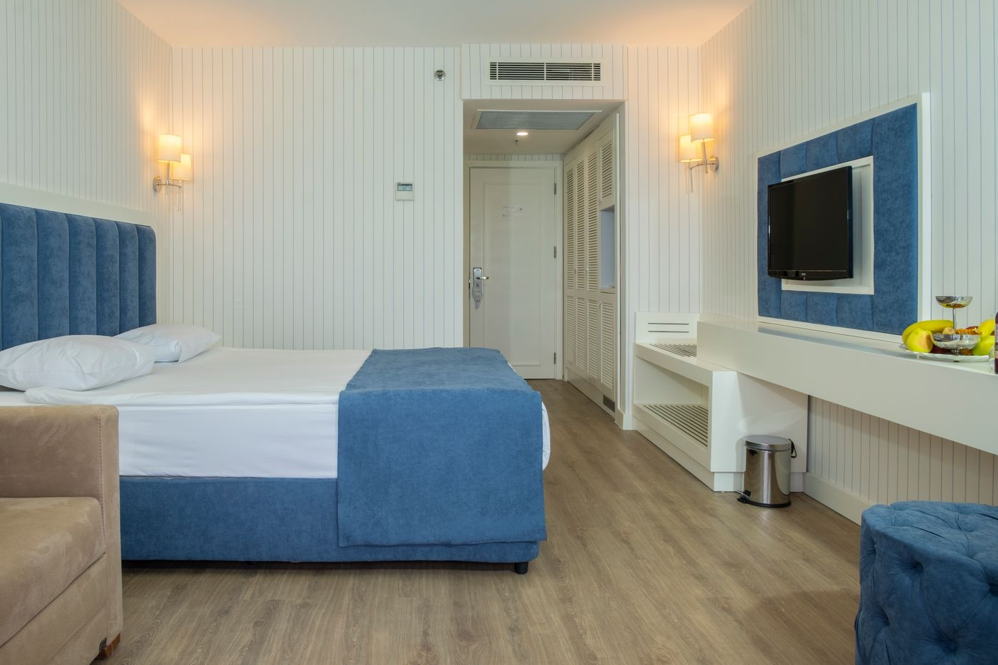 Mirada-del-Mar-Room-13