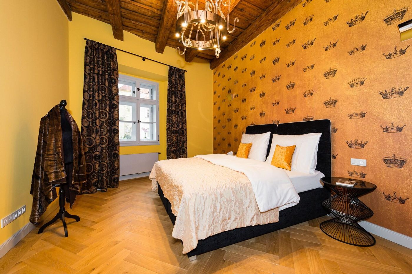 Old-Royal-Post-Hotel-Room-58