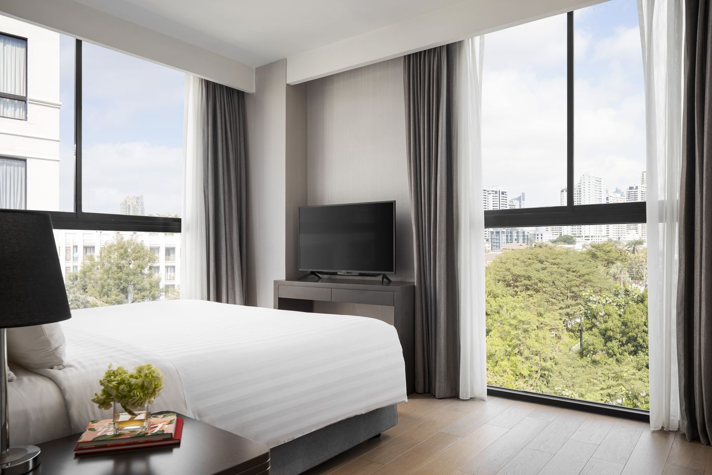 Walton-Suites-Sukhumvit-Room-19