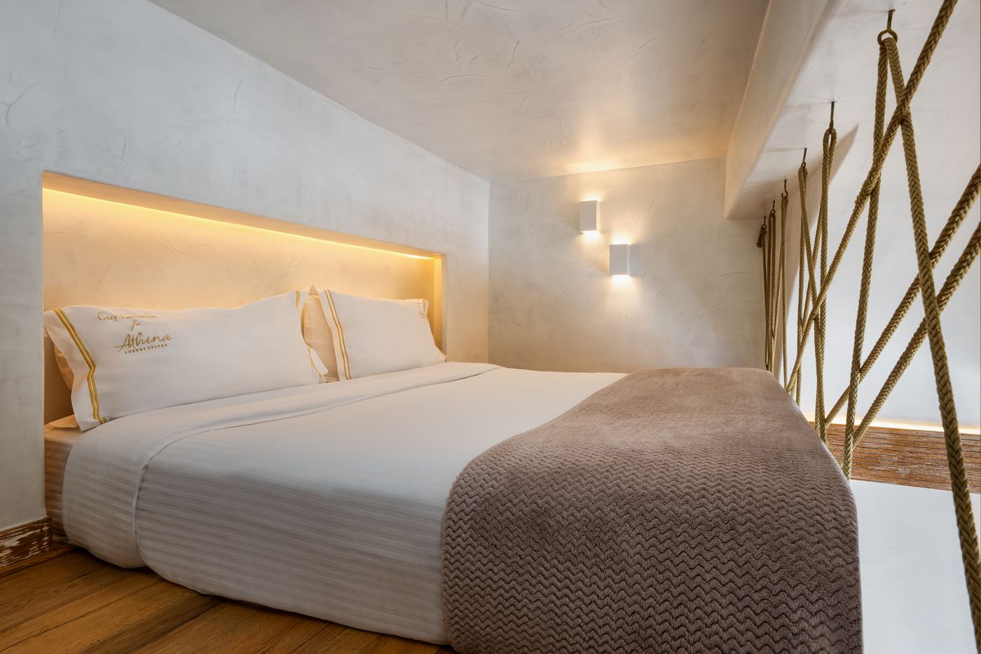 Athina-Repose-Suites-Room-43