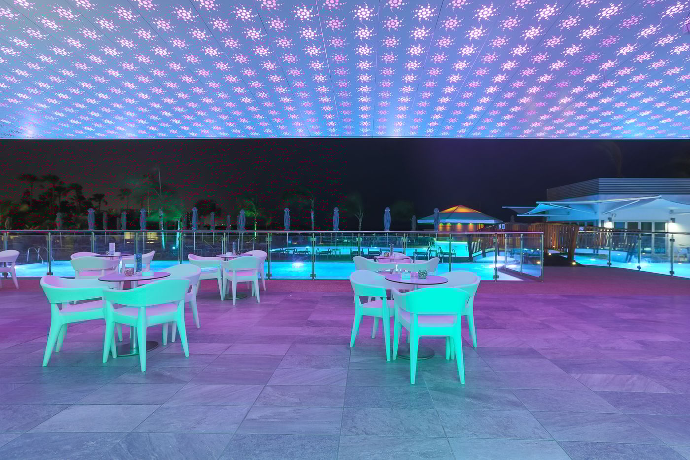Vassos-Nissi-Plage-Bar-15