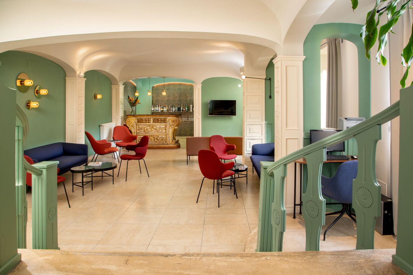 Hotel-Colosseum-Lobby-15