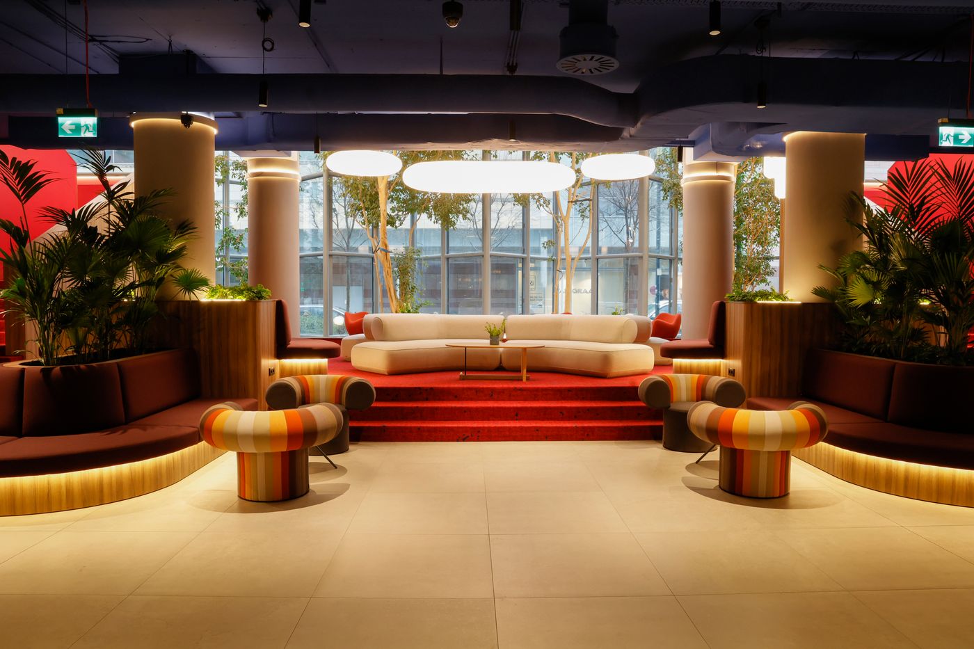 Hotel-Mercure-Warszawa-Centrum-Lobby-3