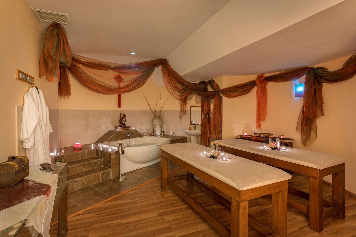 Seven-Seas-Hotel-Life-Sports-and-Entertainment-67