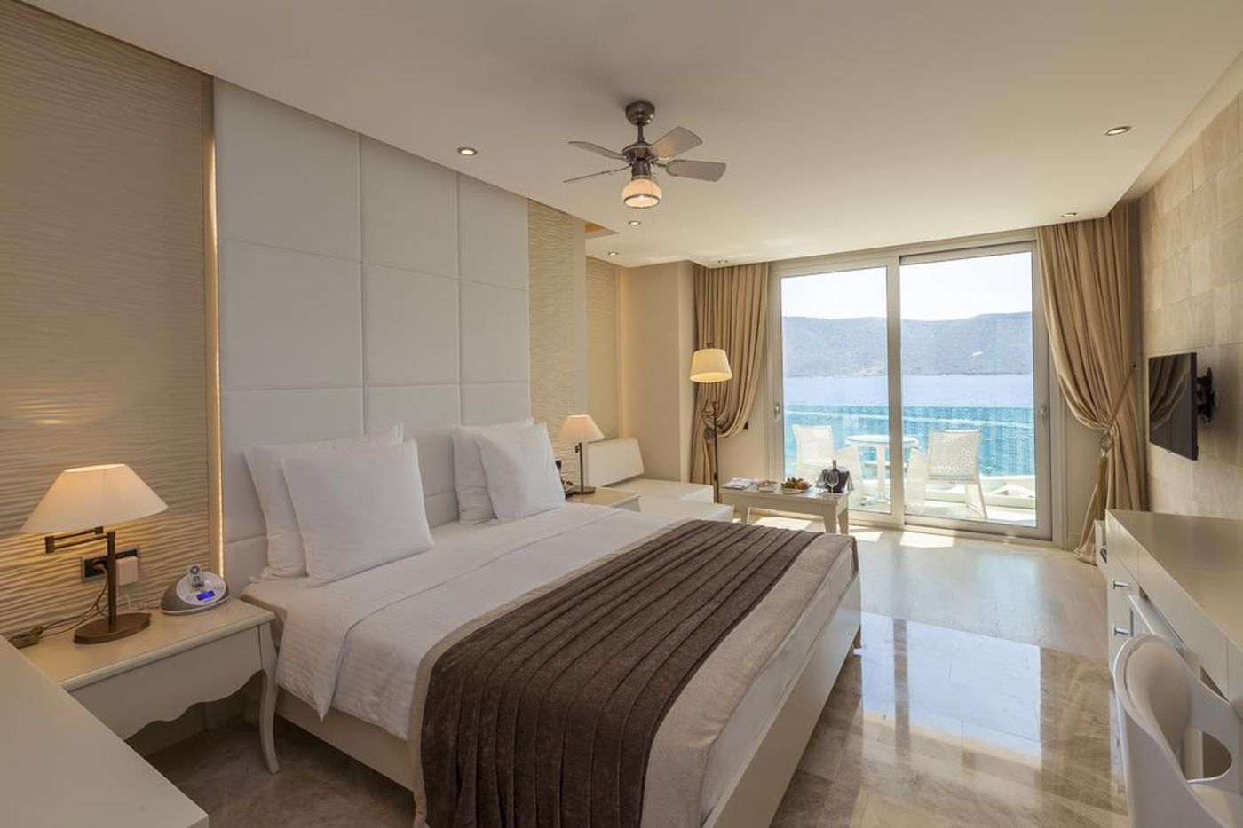 Sign by Ersan - Adults Only