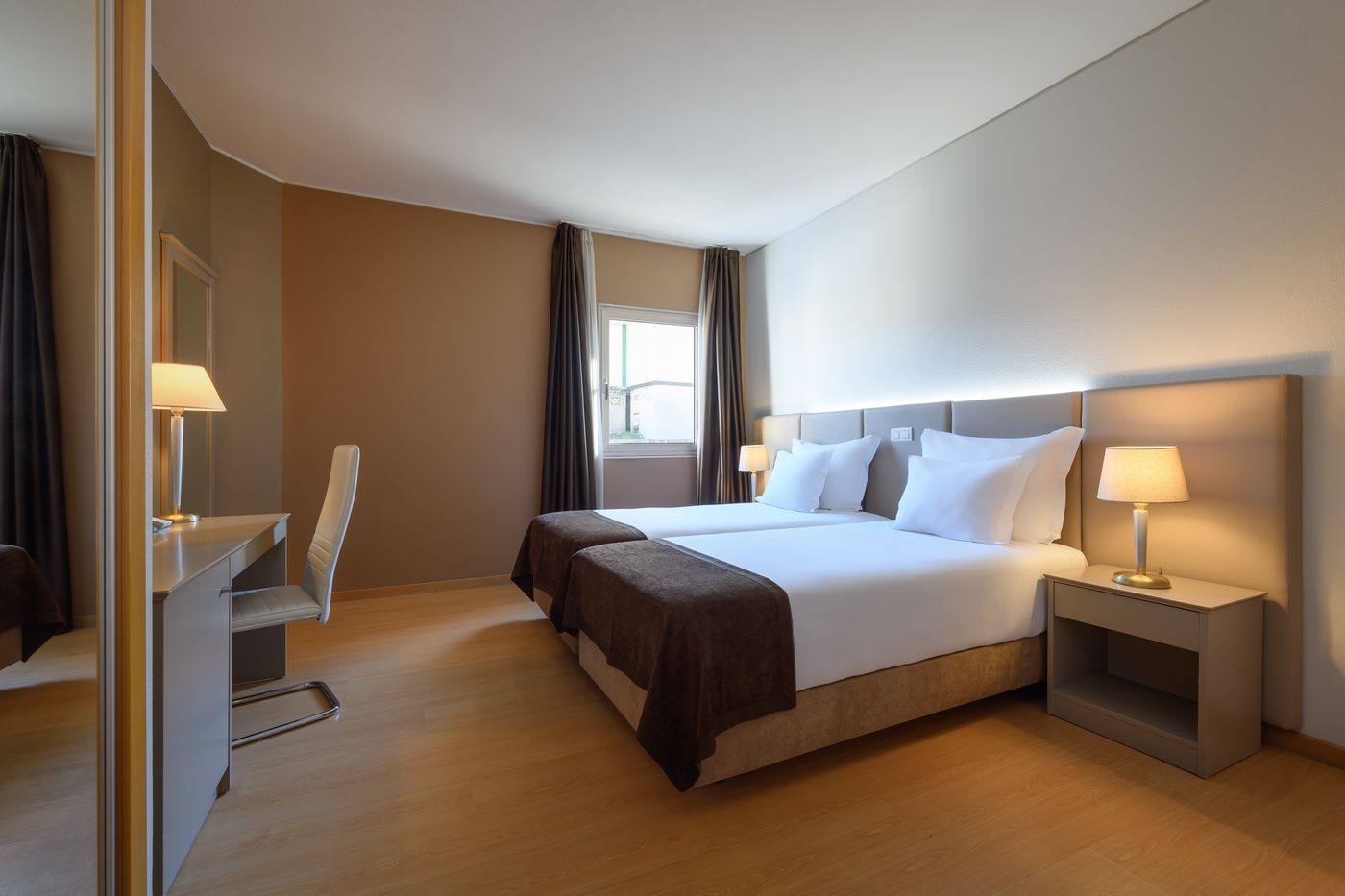 TRYP Porto Centro Hotel - Portugal - OPORTO - Room - 2