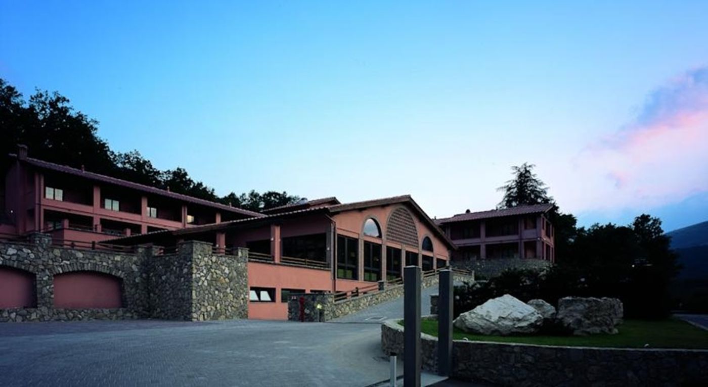 Meridiana-Country-General-view-25