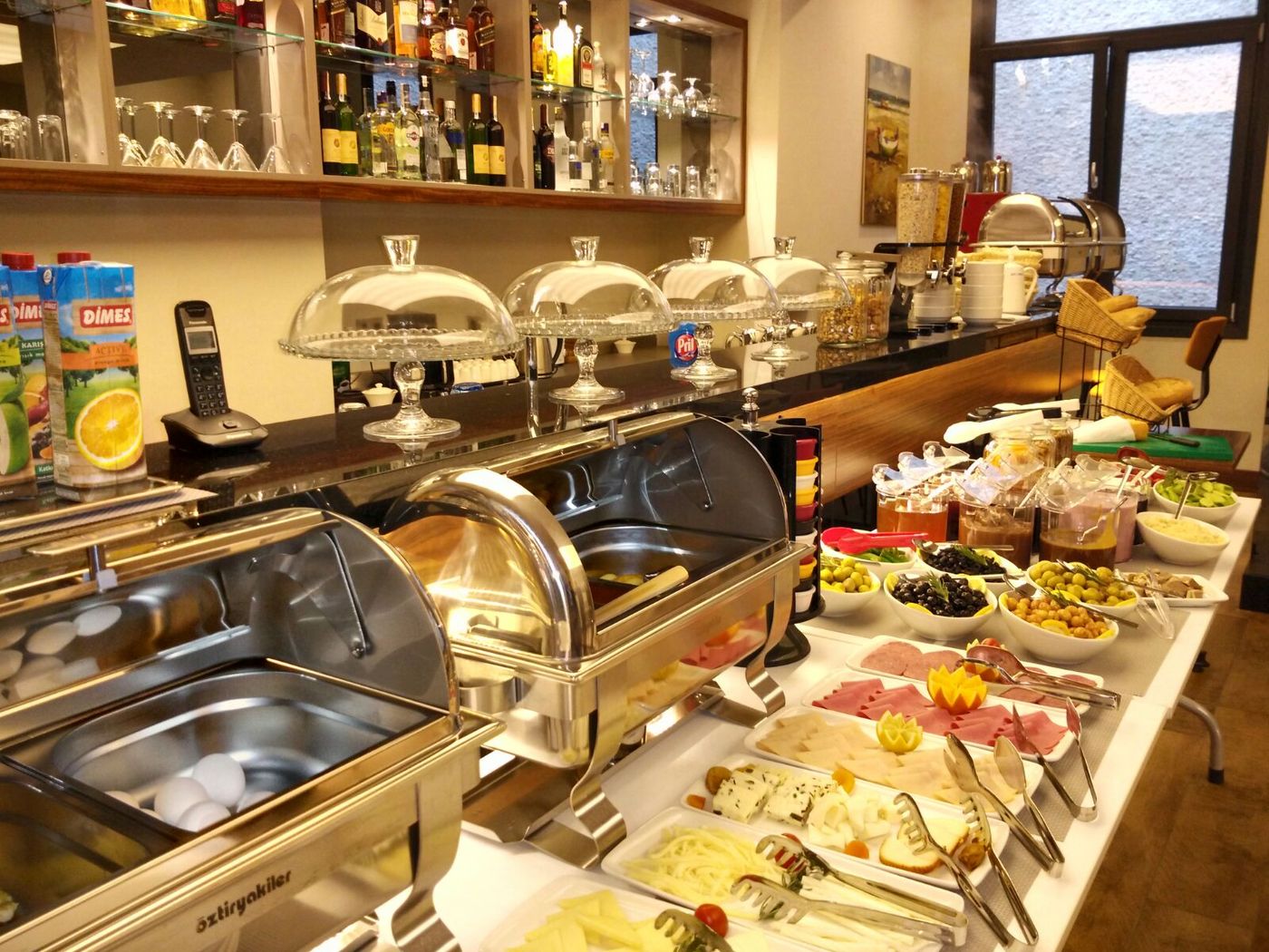 The-White-Orient-Hotel-Restaurant-26