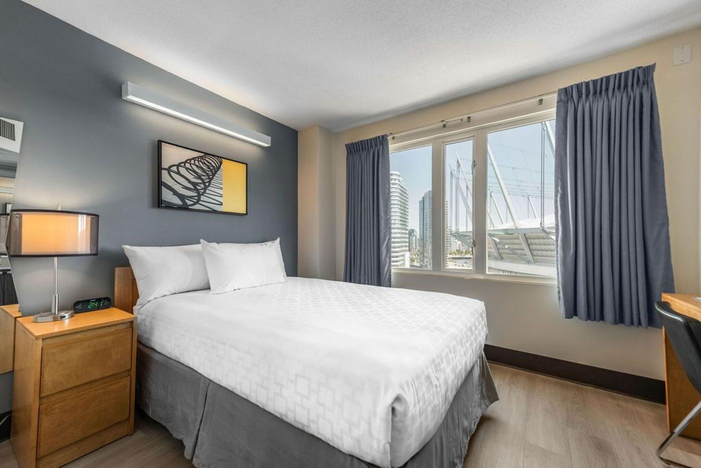 YWCA-Hotel-Vancouver-Room-18