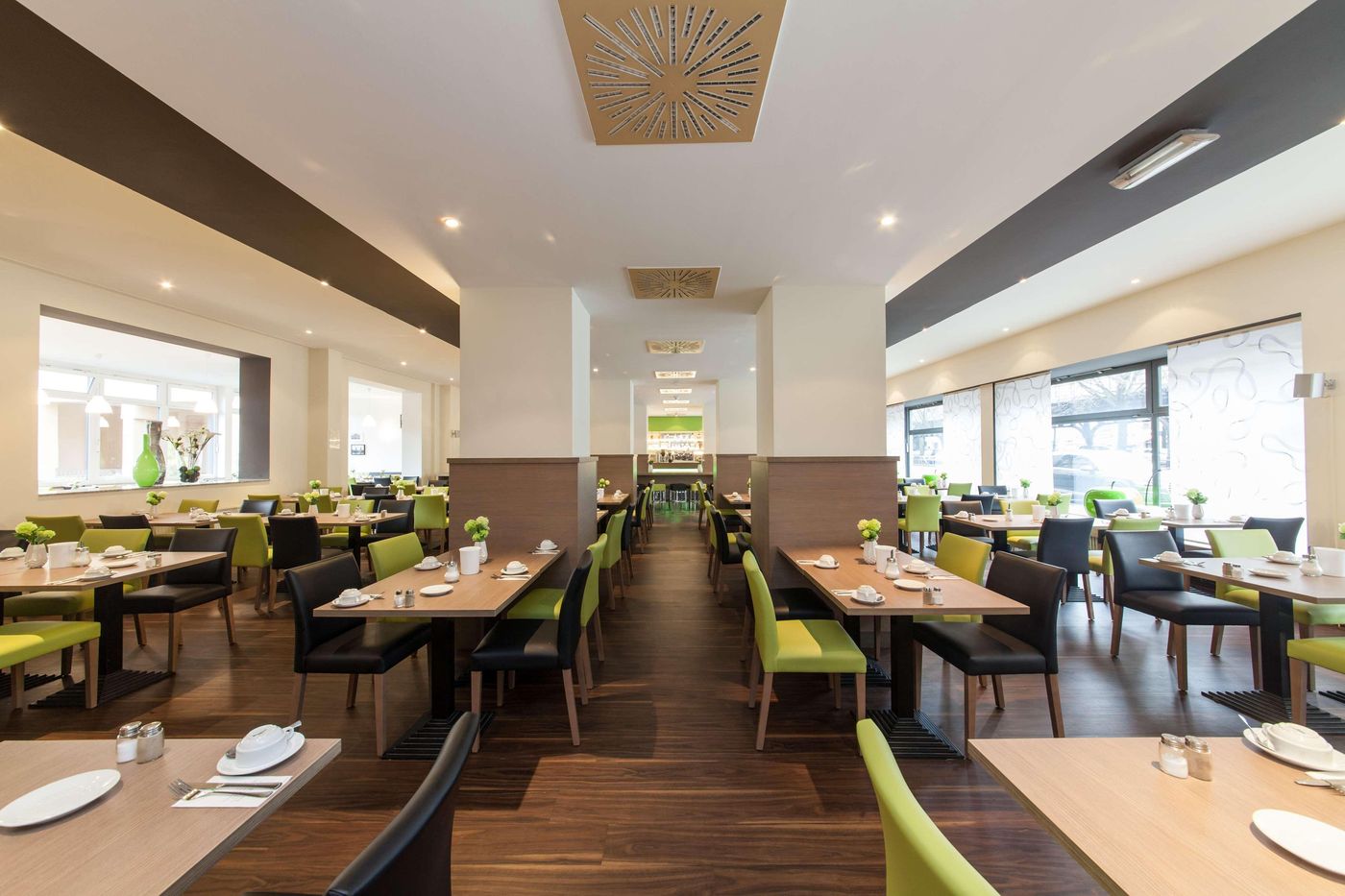 Hotel-Aldea-Berlin-Centrum-Restaurant-46