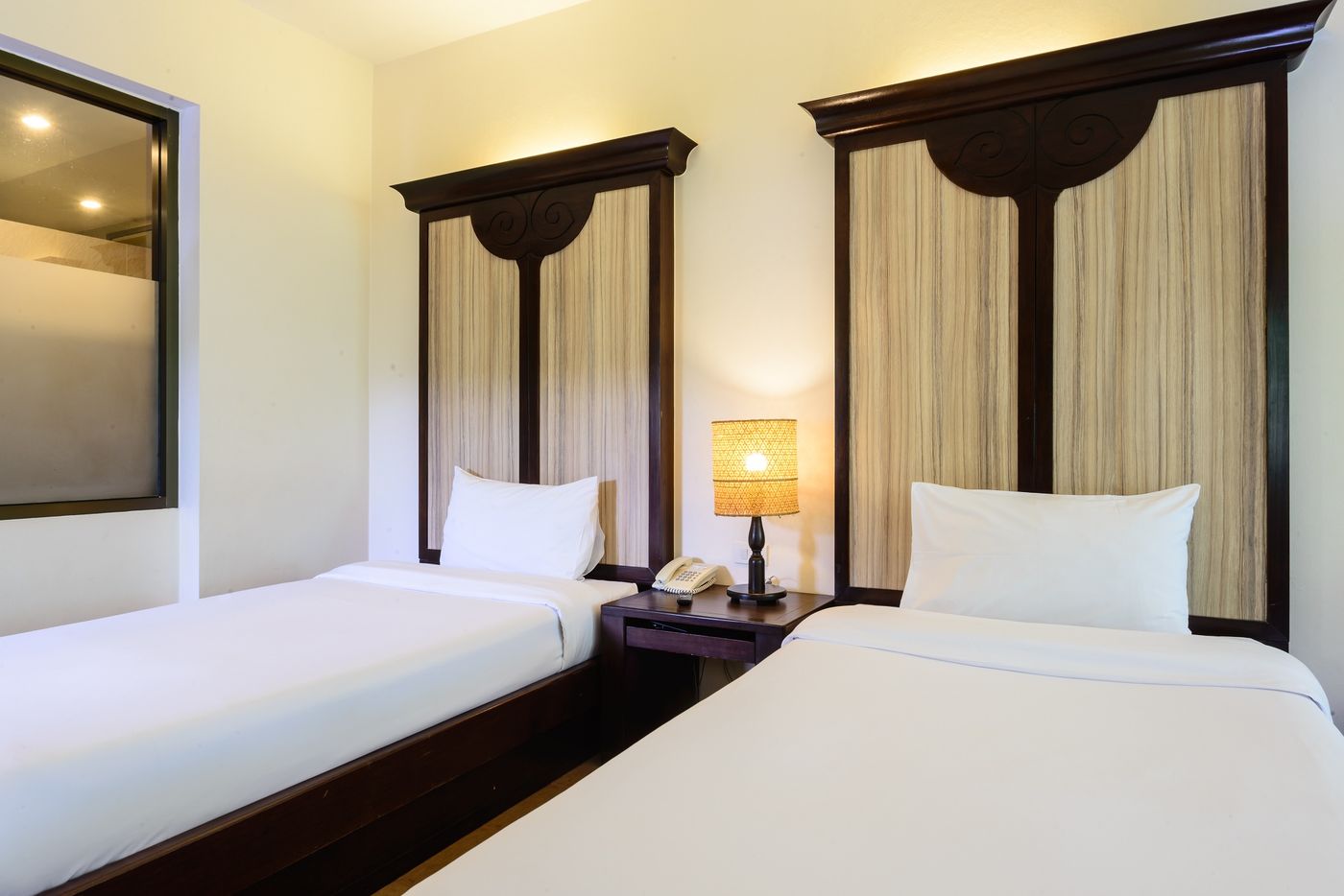 Patong-Lodge-Hotel-Room-44