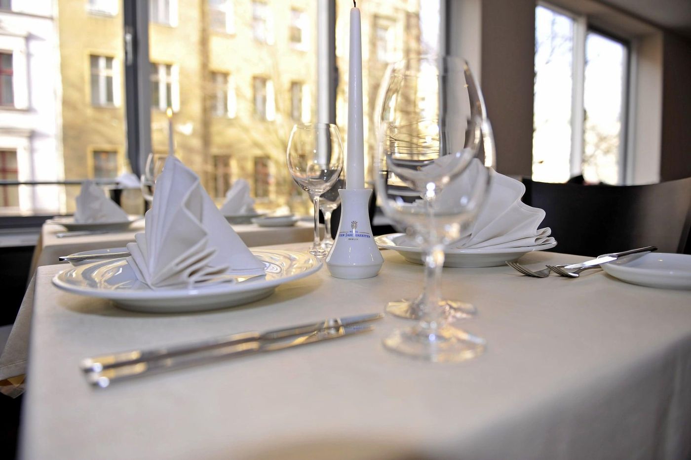 Vier Jahreszeiten Berlin City-Germany-BERLIN-Bar-10