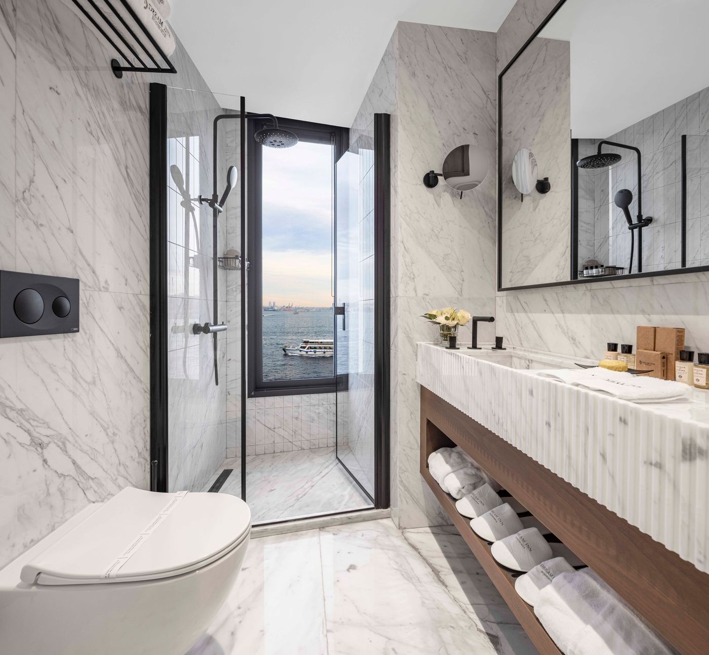 Dream-Inn-Karakoy-Bosphorus-Room-24