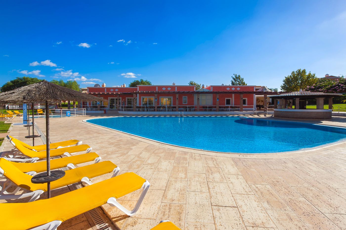 Colina-da-Lapa-Pool-12