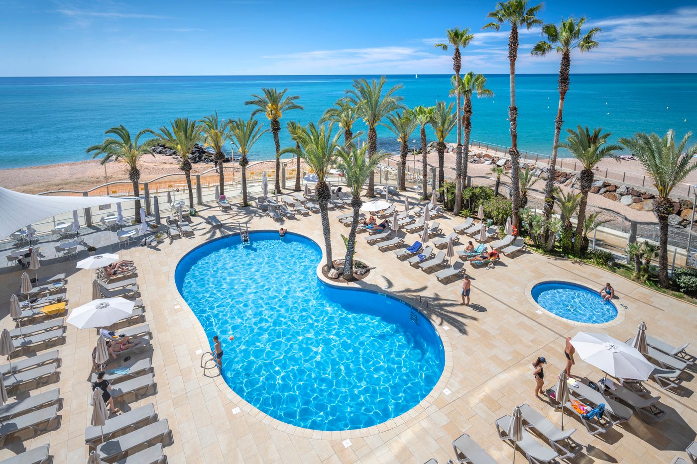 Hotel-Caprici-Pool-62