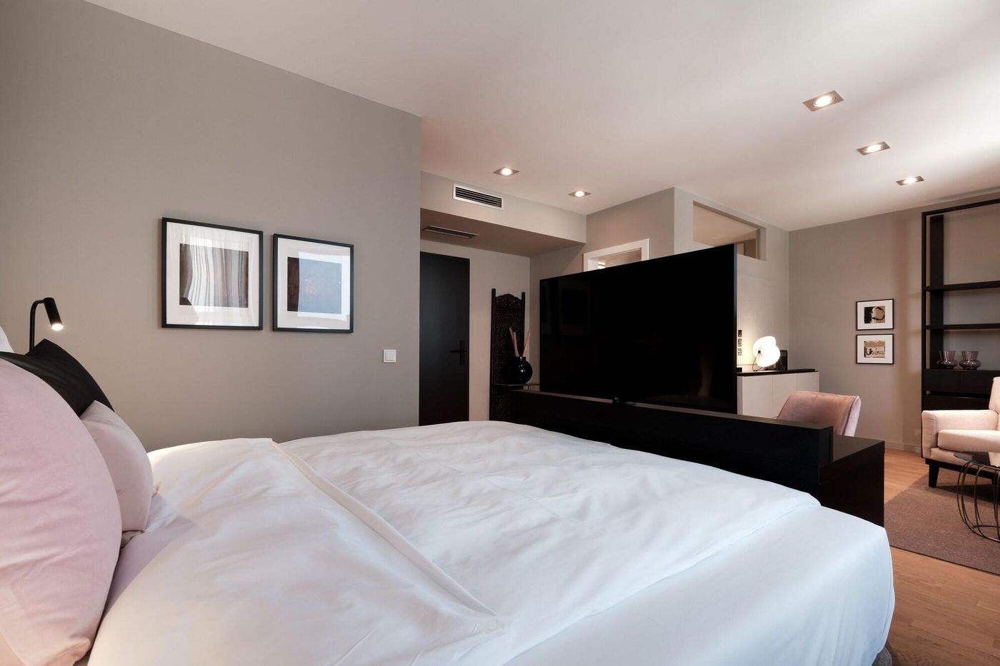 Saxx Hotel Theater Karree-Germany-Hagen-Room-9