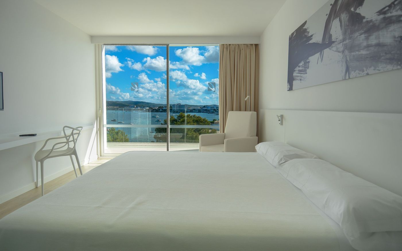 Els-Pins-Resort---Spa-Room-21