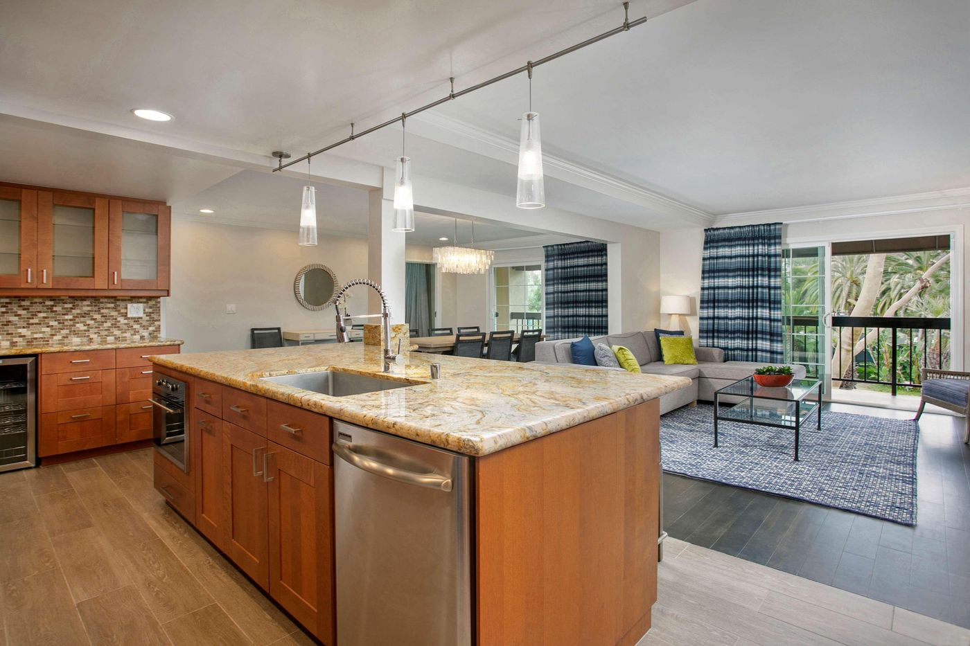 Hyatt-Regency-Newport-Beach-Room-14