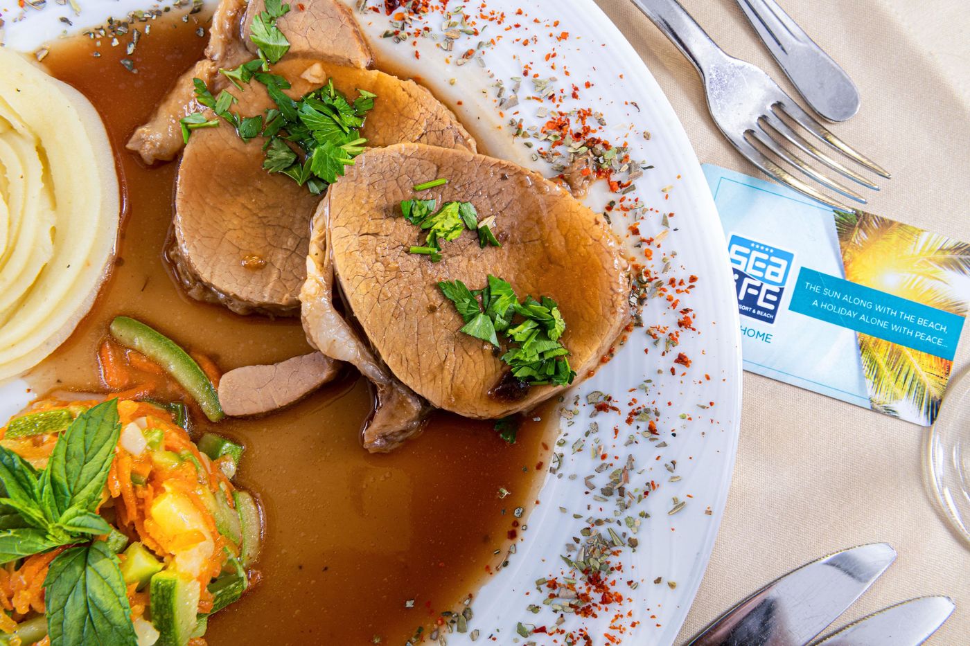 Sealife-Buket-Beach-Hotel-Restaurant-24