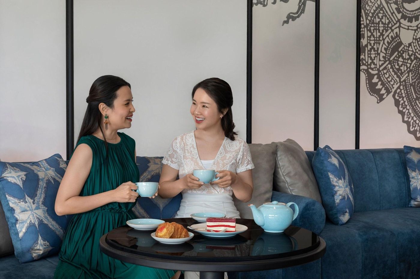 Metropole-Hotel-Phuket-Lobby-57