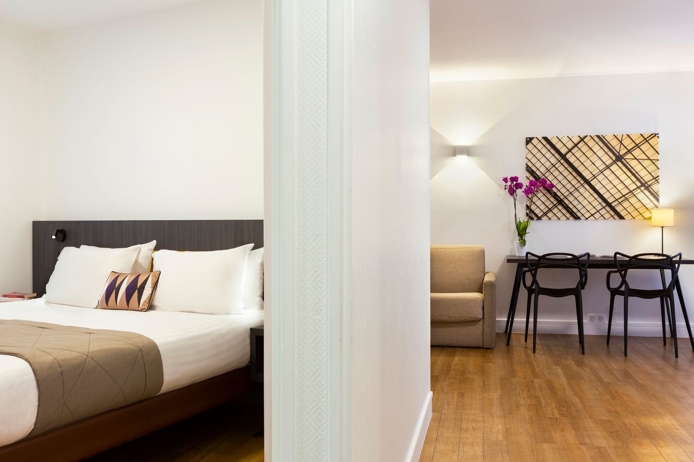 Citadines-Tour-Eiffel-Room-18