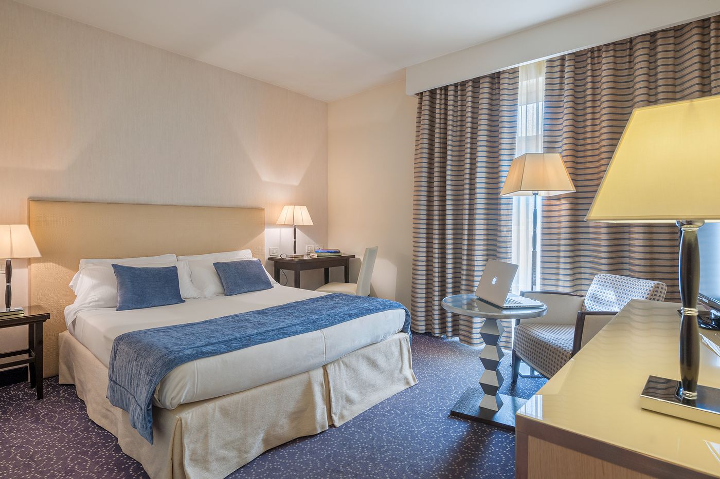 Hotel Nazionale-Italy-Desenzano del Garda BS-Room-8