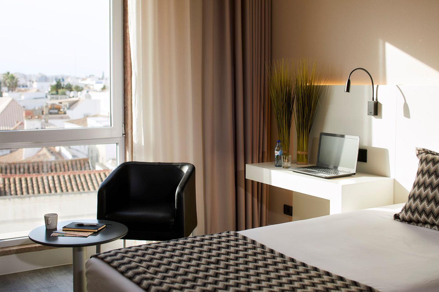 Faro---Beach-Club-Room-18