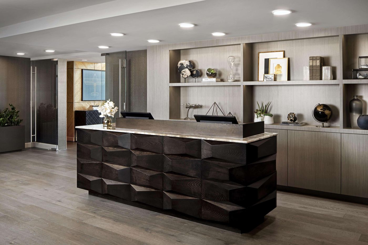 Fairmont-Vancouver-Airport-Lobby-3