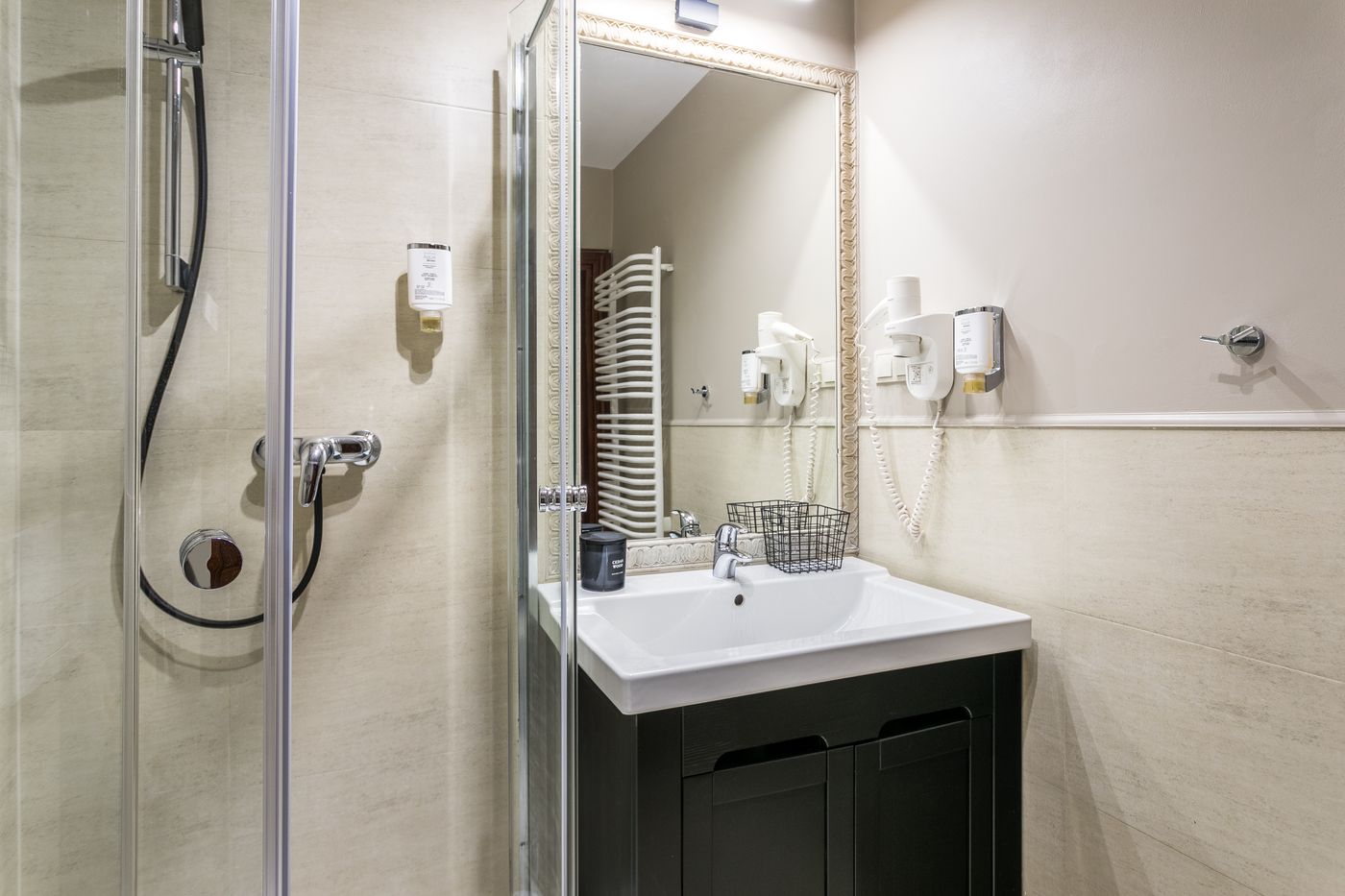 Pergamin-Aparthotel-Room-24