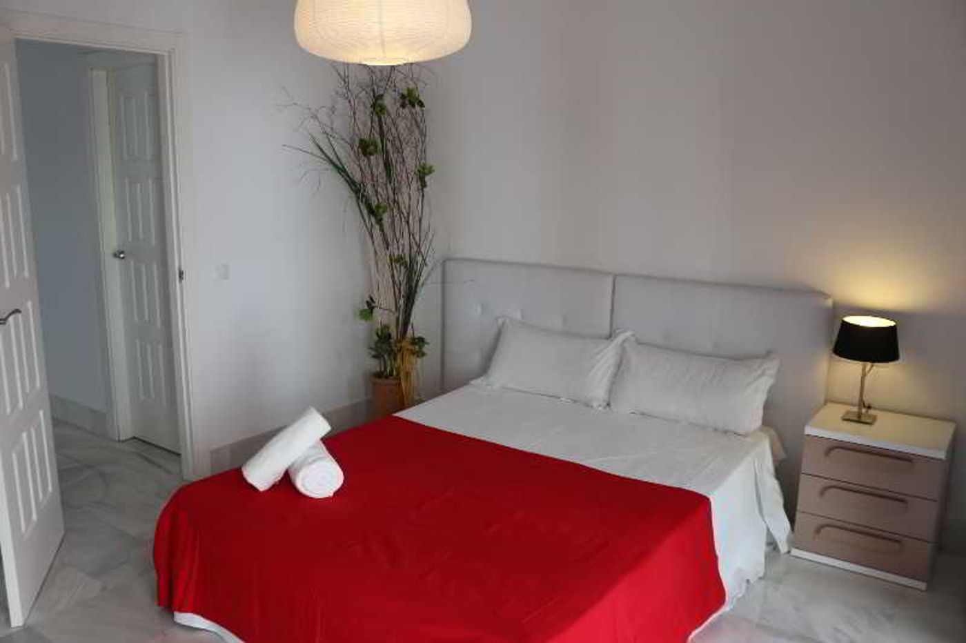 AT-Palacio-de-Luja-Room-10