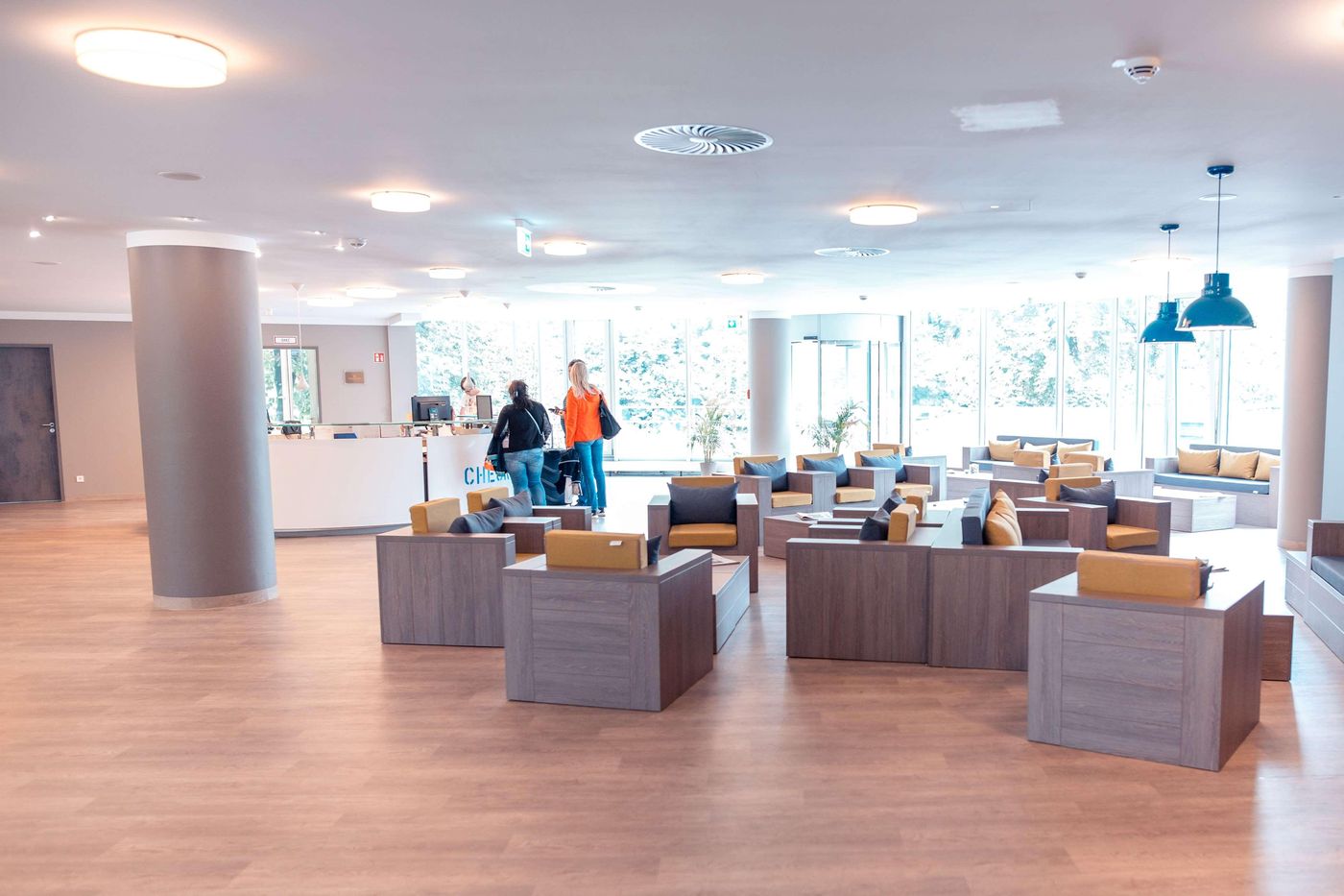 Tulip-Inn-Munich-Messe-Lobby-12