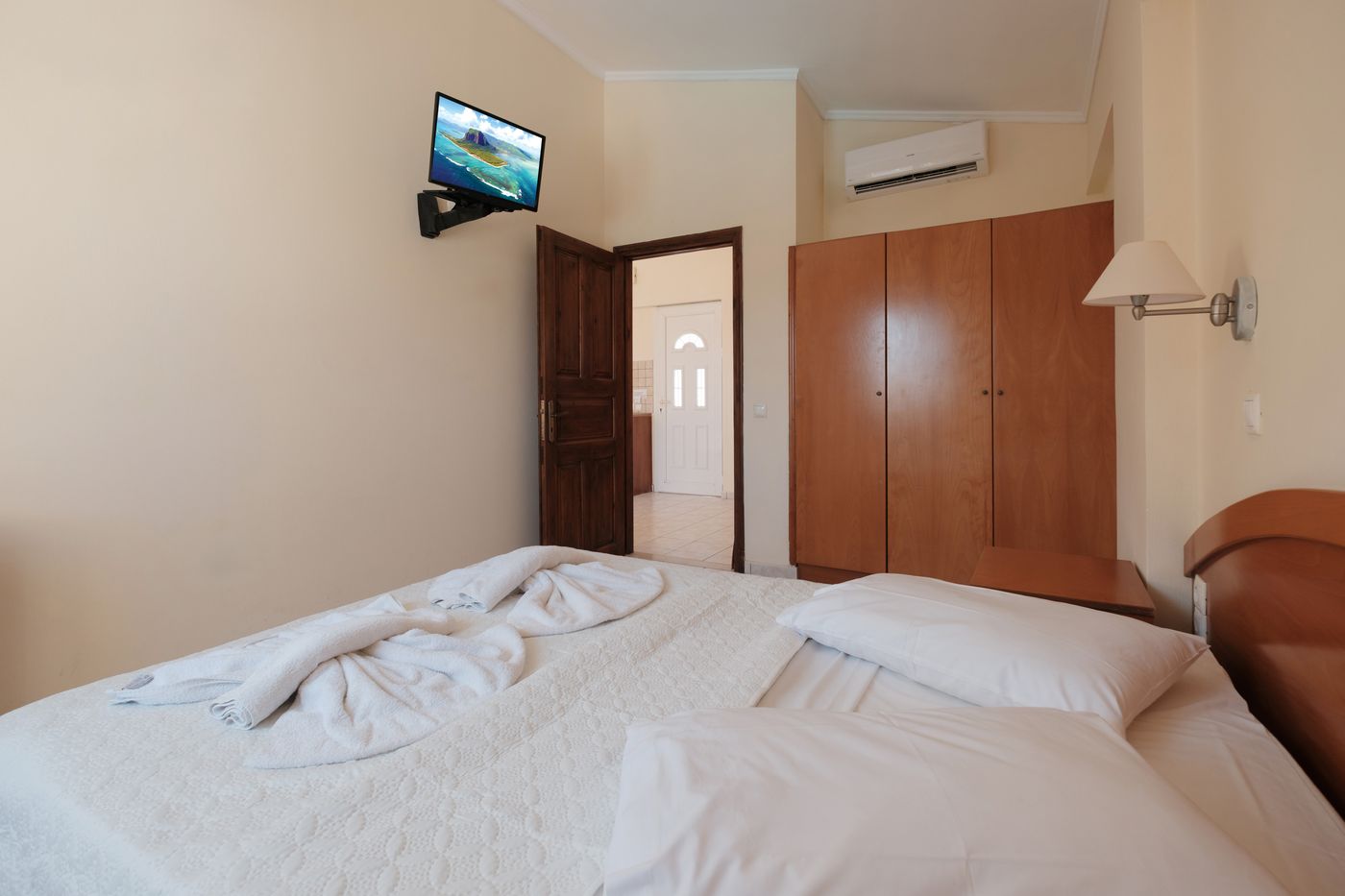 Paradise Hotel Apartments