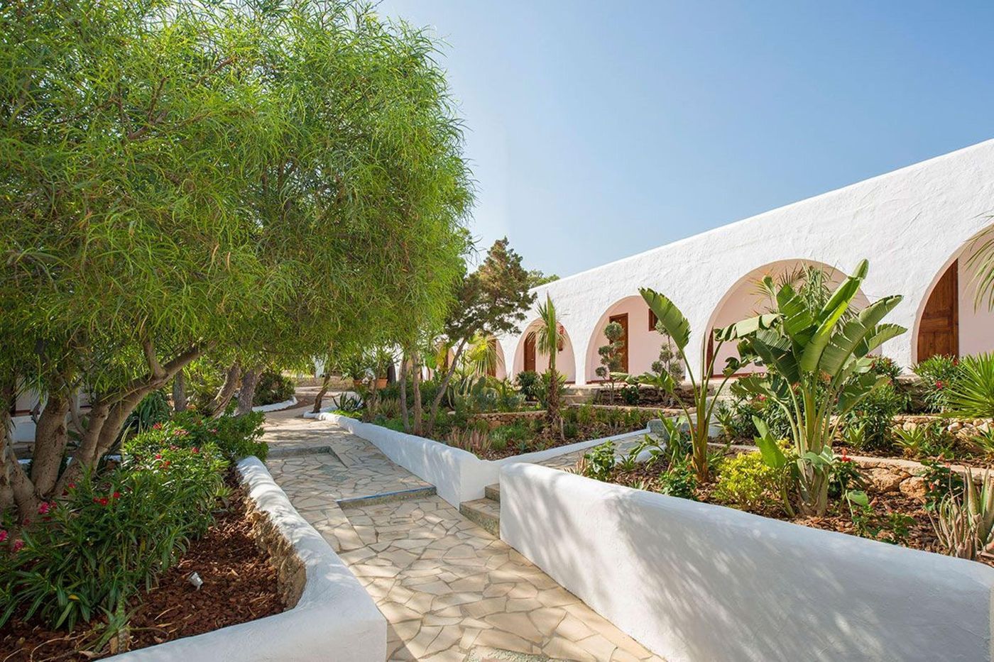 Hostal--La-Torre-General-view-2