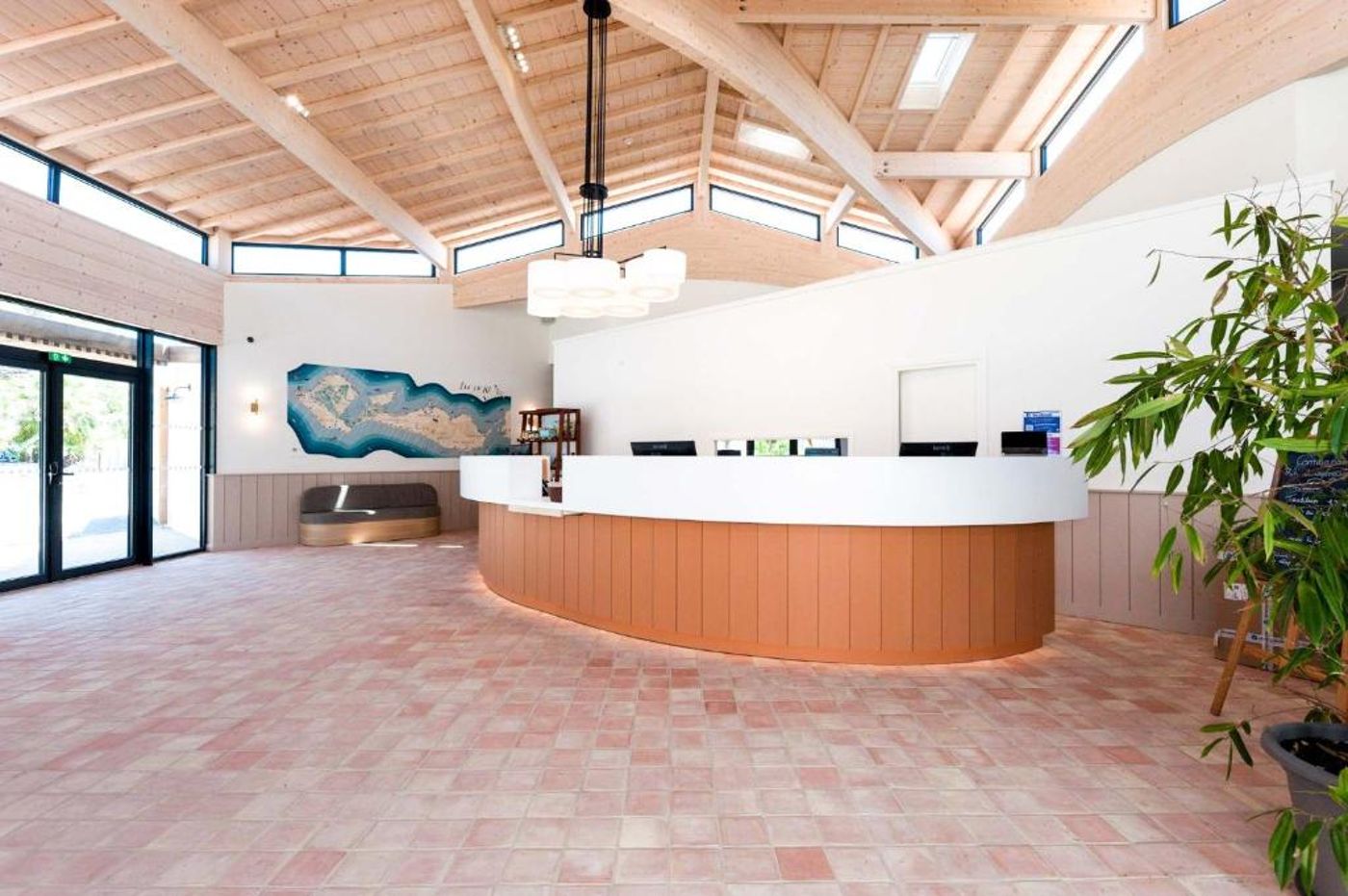 Hotel Les Grenettes-France-STE MARIE DE RE-Lobby-9