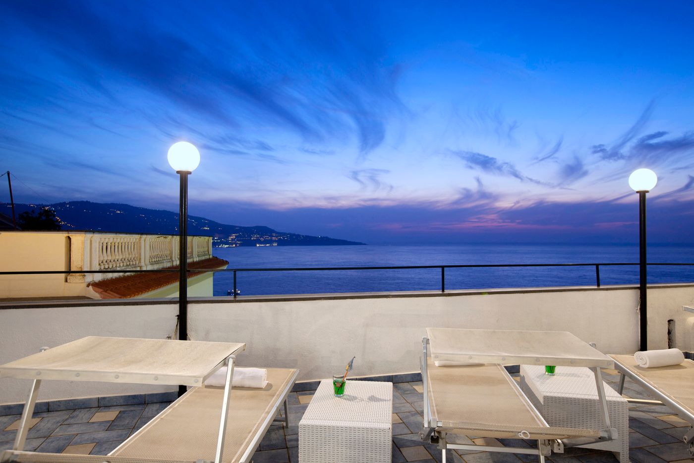 Panorama-Palace-Terrace-62